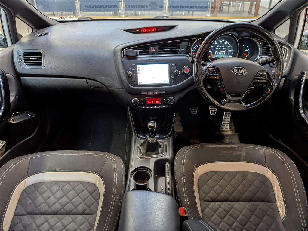 <p>2016 KIA CEED GT-LINE ISG CRDI</p>