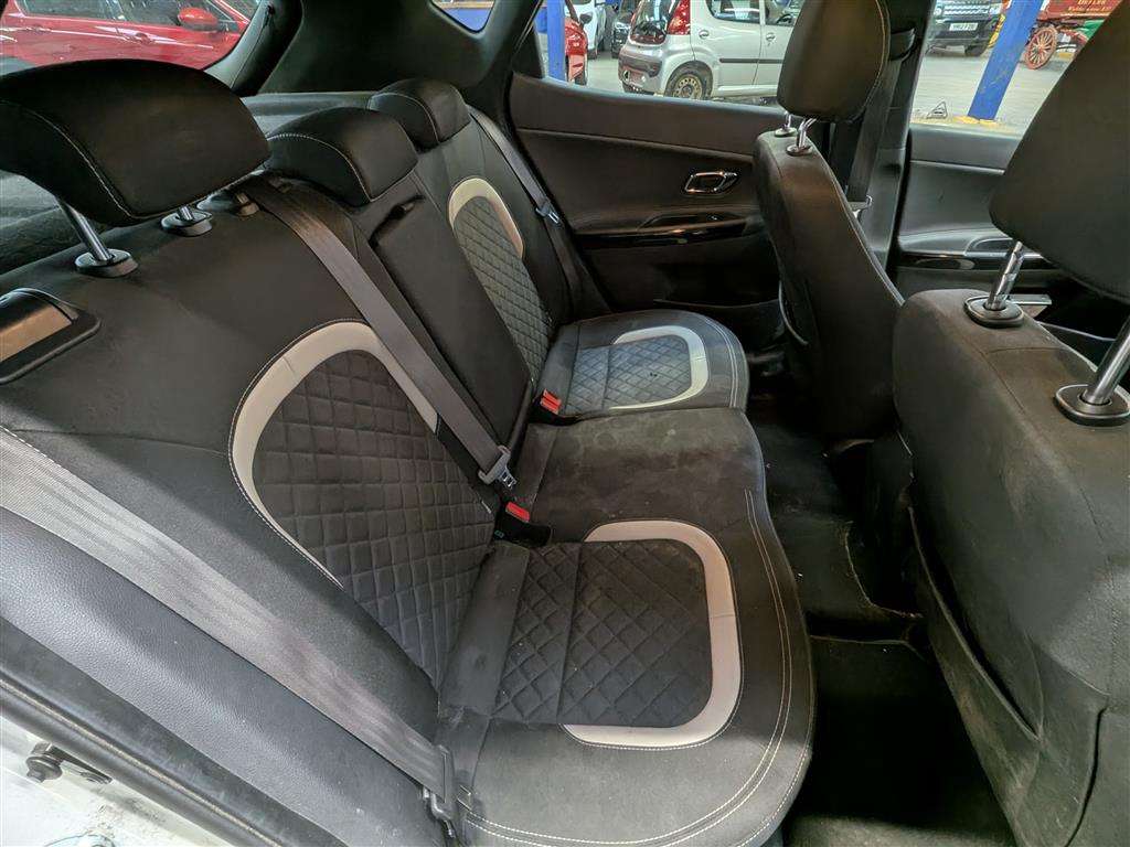 <p>2016 KIA CEED GT-LINE ISG CRDI</p>