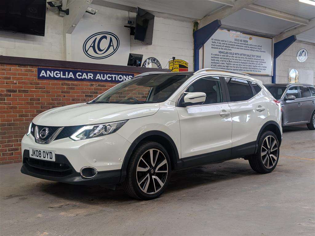 <p>2015 NISSAN QASHQAI TEKNA DCI</p>