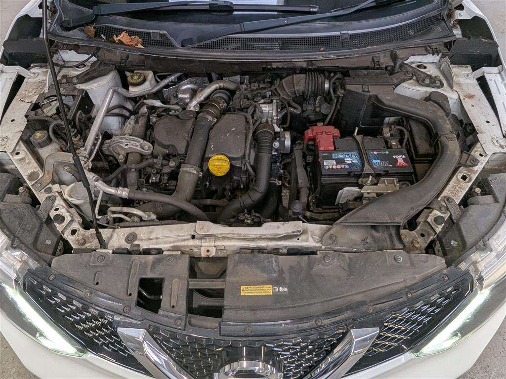 <p>2015 NISSAN QASHQAI TEKNA DCI</p>