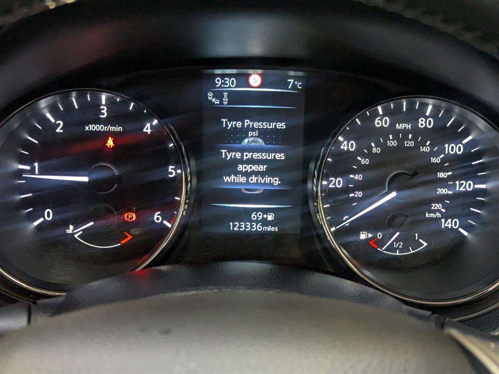 <p>2015 NISSAN QASHQAI TEKNA DCI</p>