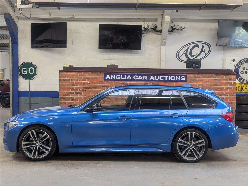 <p>2019 BMW 320D M SPORT SHADOW EDITI</p>