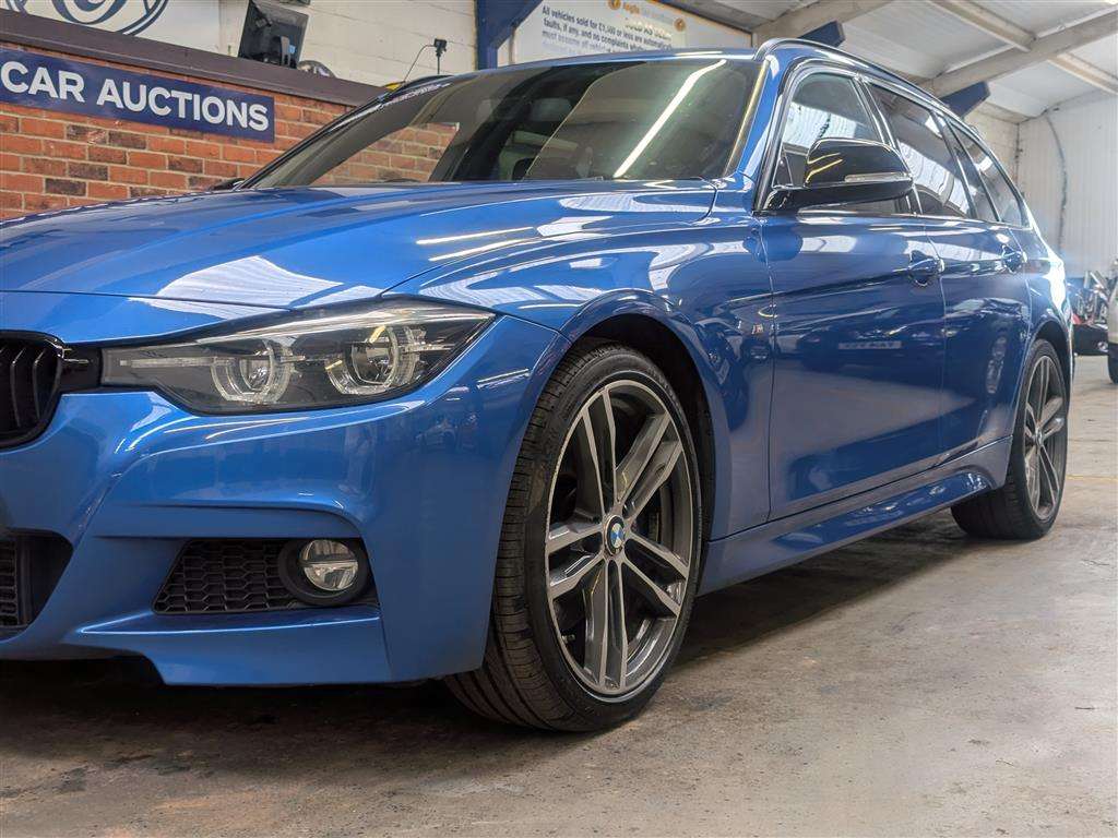 <p>2019 BMW 320D M SPORT SHADOW EDITI</p>