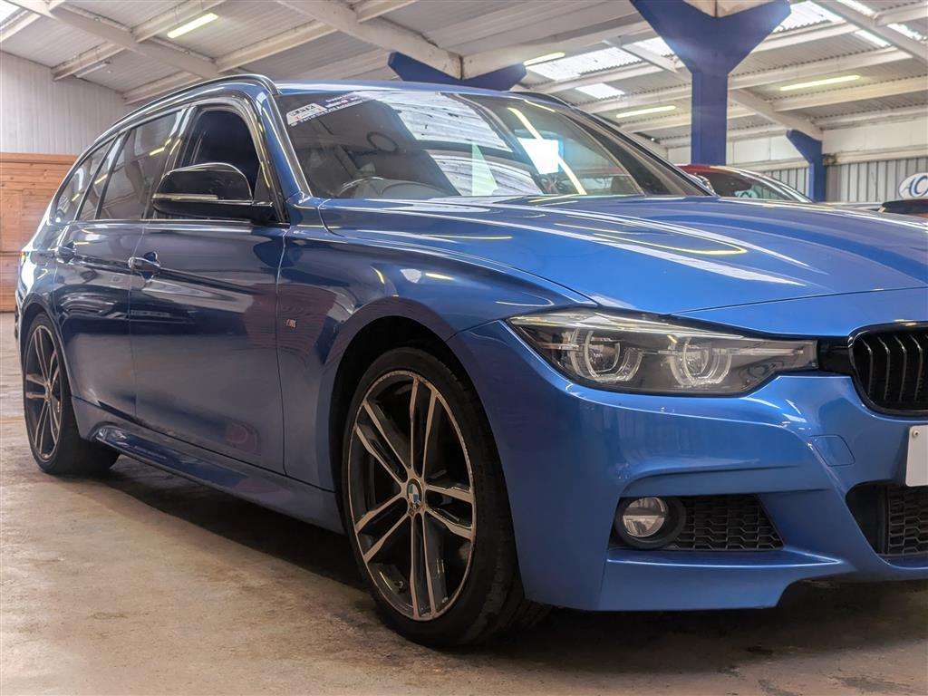 <p>2019 BMW 320D M SPORT SHADOW EDITI</p>