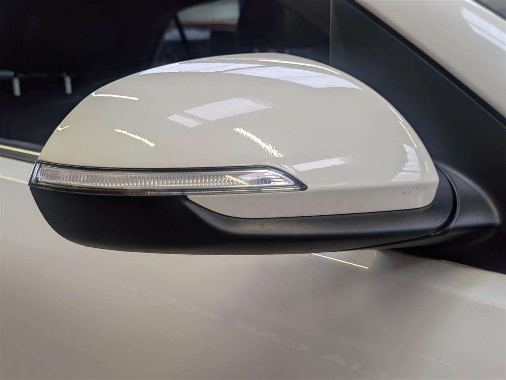 <p>2017 KIA RIO 3</p>