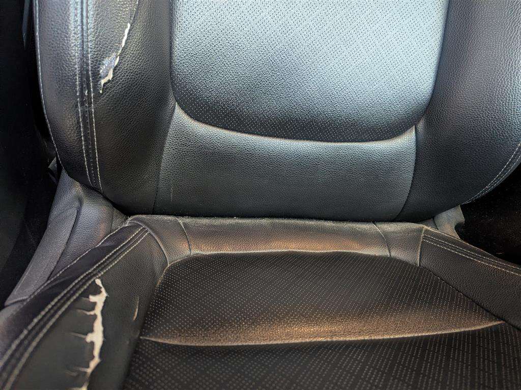 <p>2017 KIA RIO 3</p>