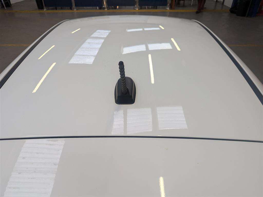 <p>2017 KIA RIO 3</p>