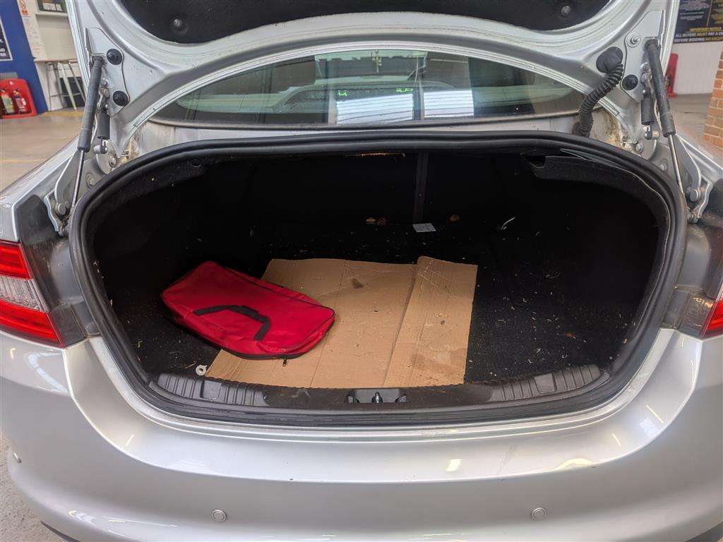 <p>2012 JAGUAR XF PREMIUM LUXURY D AUTO</p>