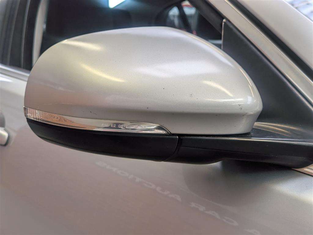 <p>2012 JAGUAR XF PREMIUM LUXURY D AUTO</p>