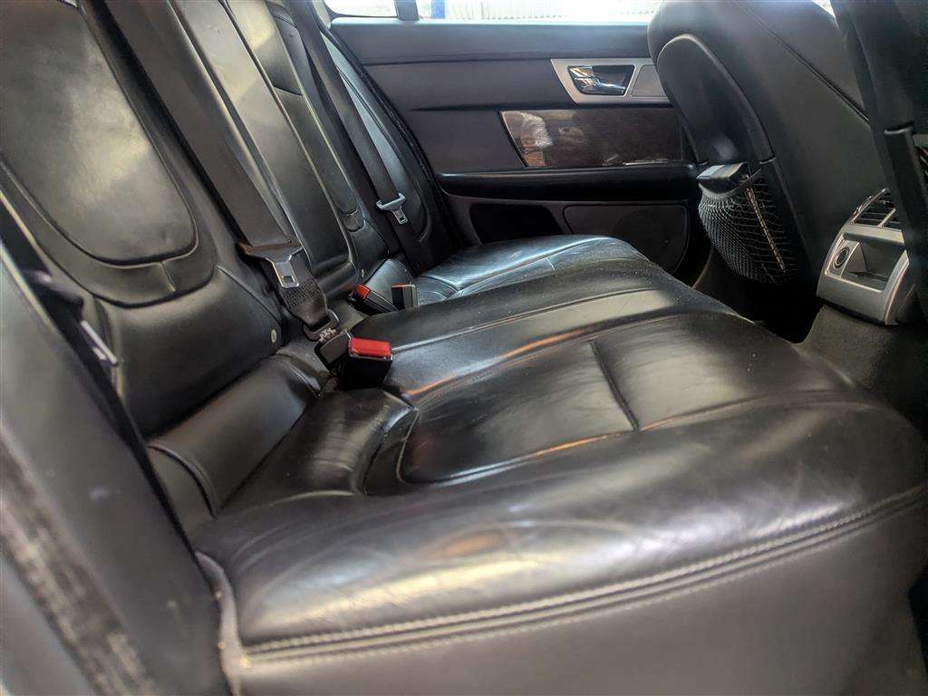 <p>2012 JAGUAR XF PREMIUM LUXURY D AUTO</p>