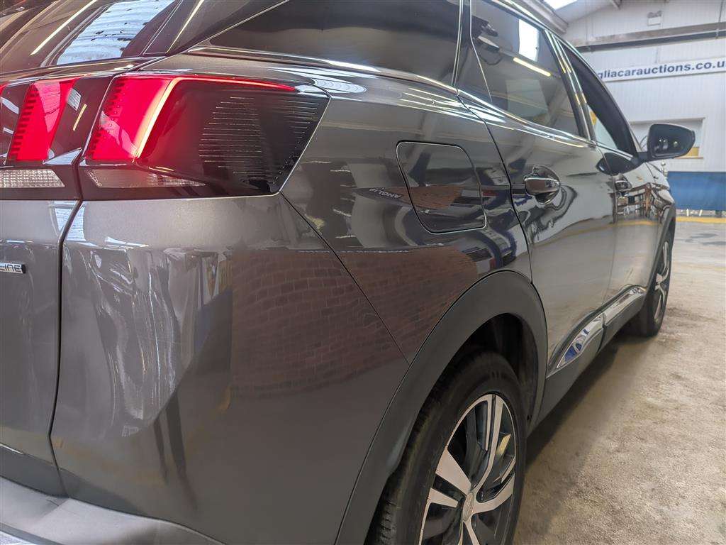 <p>2017 PEUGEOT 3008 GT LINE BLUEHDI S/S</p>