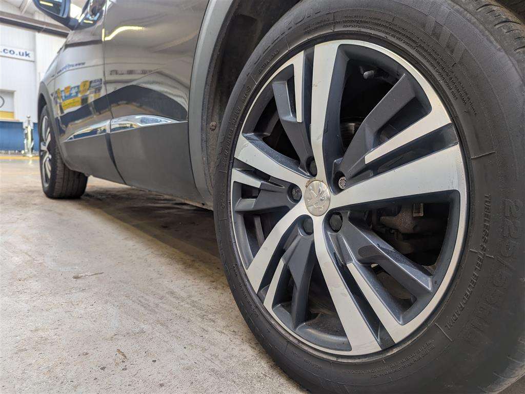 <p>2017 PEUGEOT 3008 GT LINE BLUEHDI S/S</p>