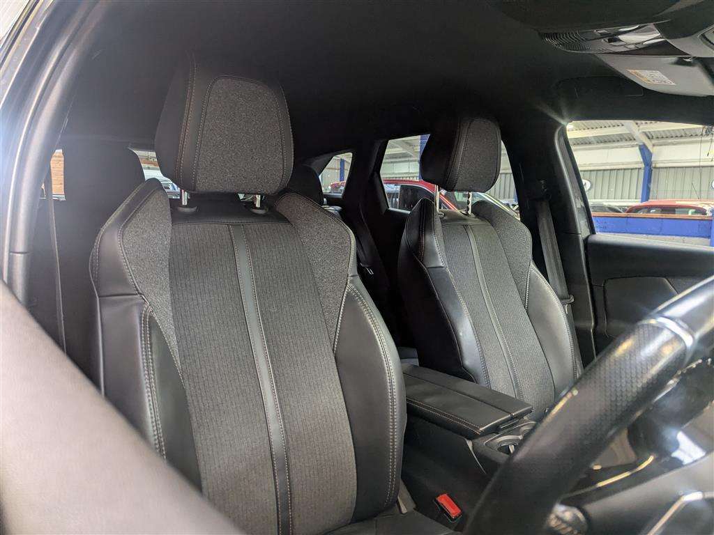 <p>2017 PEUGEOT 3008 GT LINE BLUEHDI S/S</p>