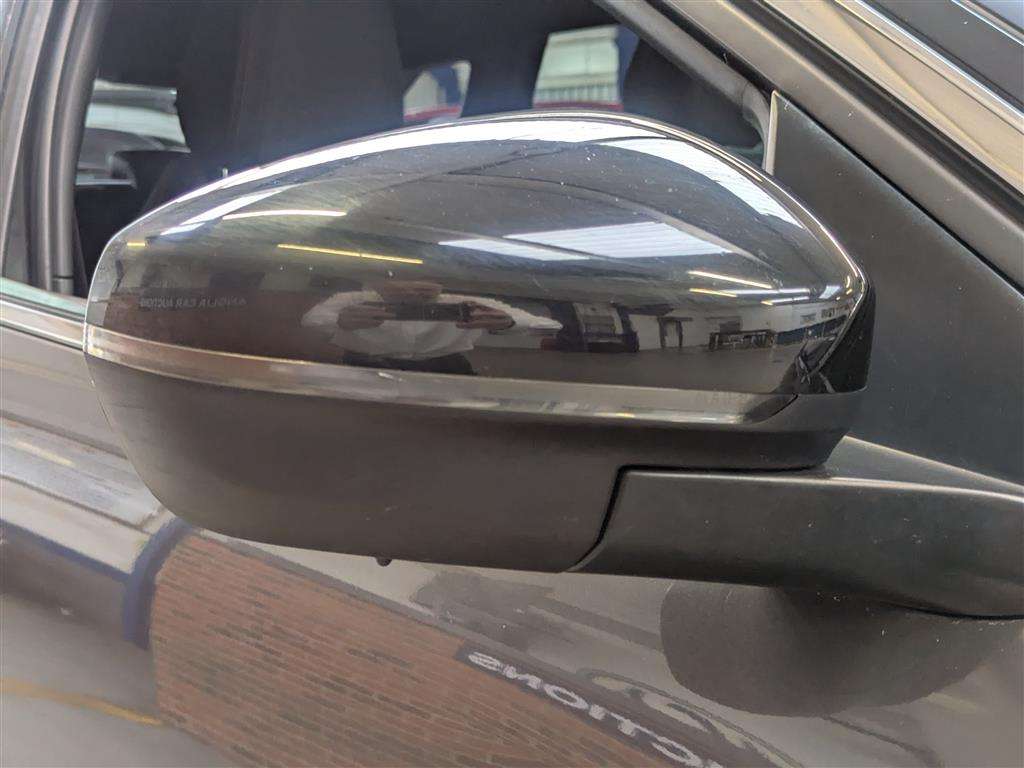 <p>2017 PEUGEOT 3008 GT LINE BLUEHDI S/S</p>