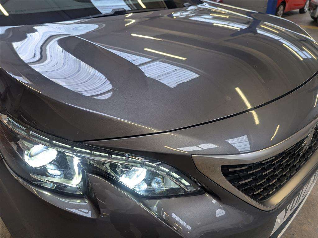 <p>2017 PEUGEOT 3008 GT LINE BLUEHDI S/S</p>