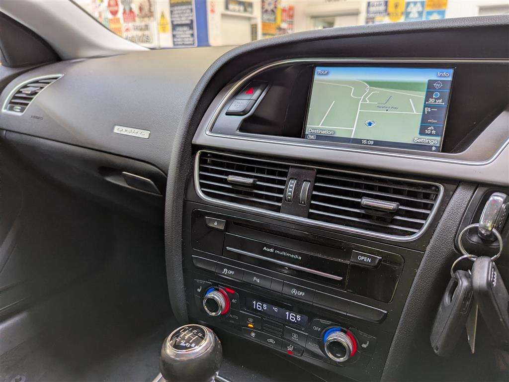 <p>2013 AUDI A5 SE TECHNIK TDI QUATTRO</p>