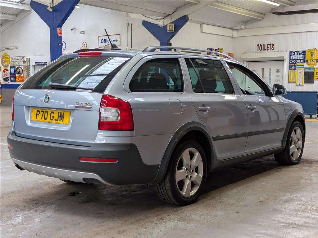 <p>2011 SKODA OCTAVIA SCOUT TDI CR S-A</p>