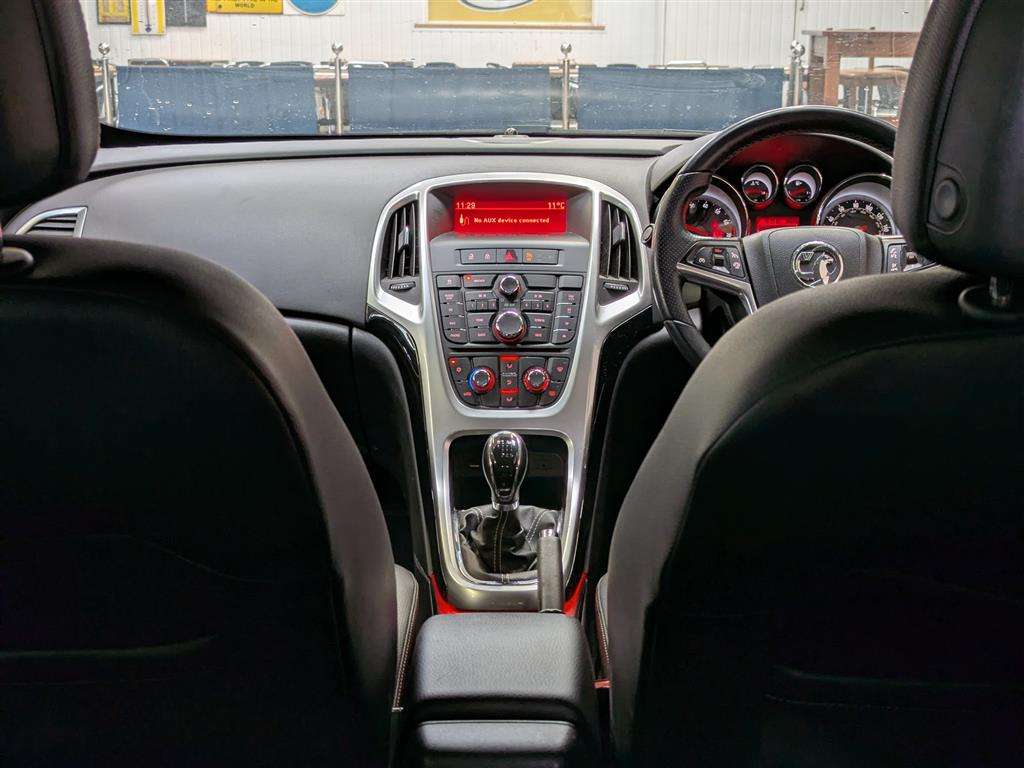 <p>2013 VAUXHALL ASTRA GTC SRI S/S</p>
