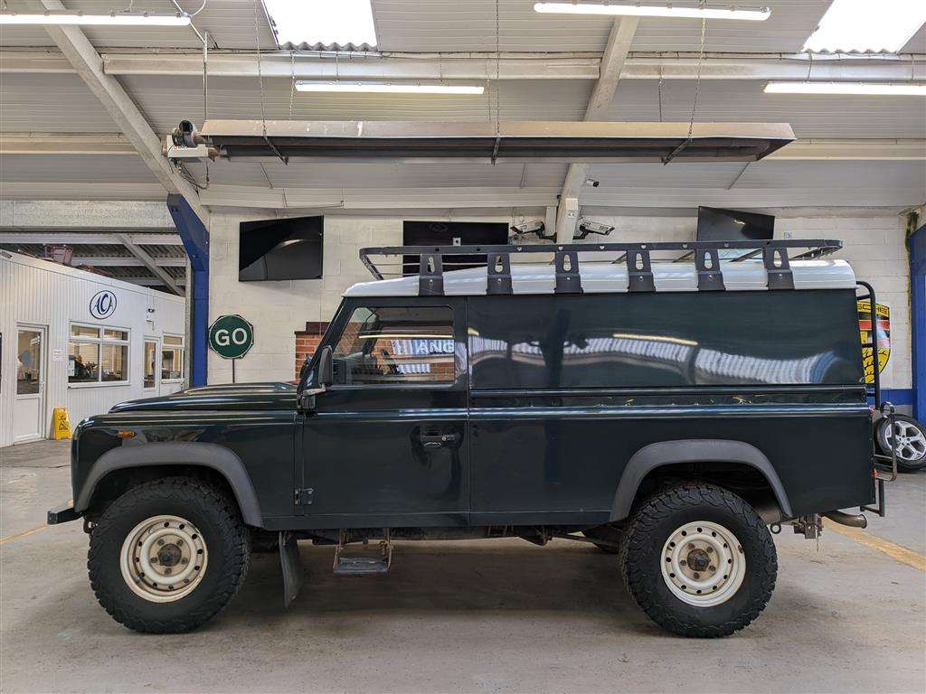<p>2014 LAND ROVER DEFENDER 110 HARD TOP TD 1 reg'd keeper from new</p>