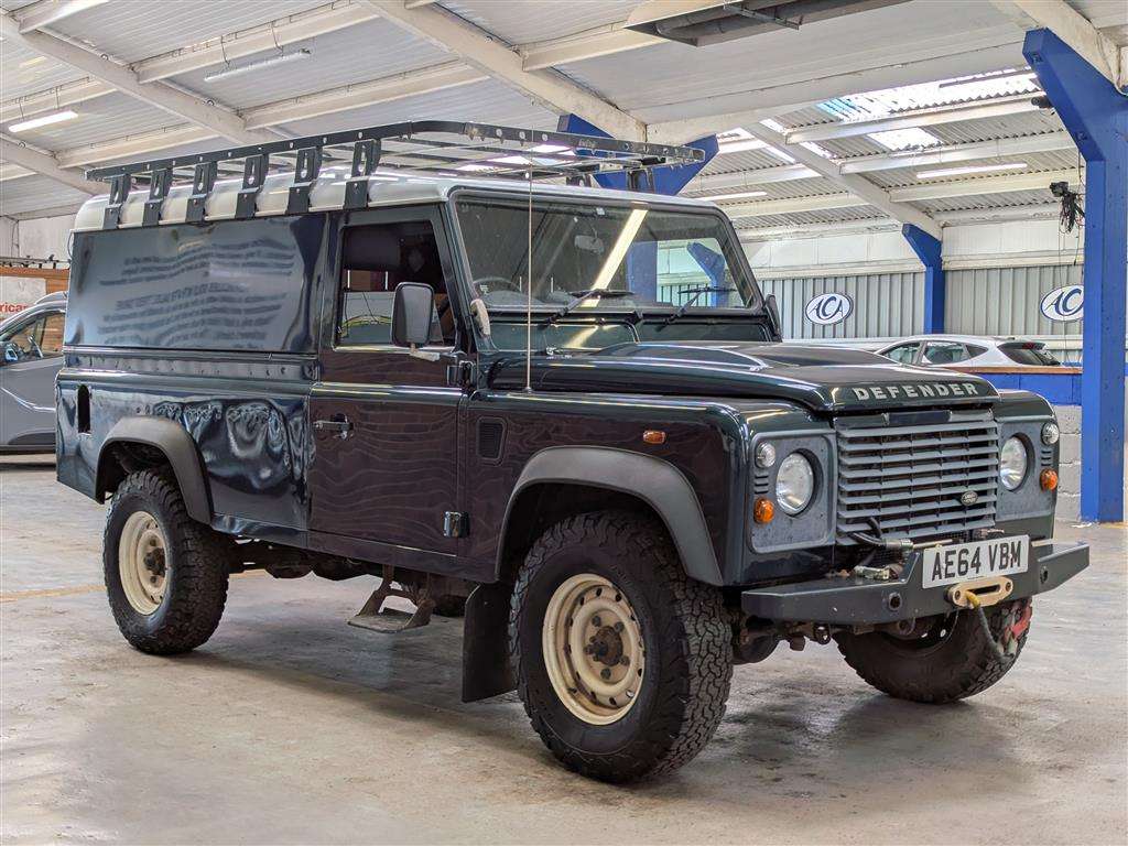 <p>2014 LAND ROVER DEFENDER 110 HARD TOP TD 1 reg'd keeper from new</p>