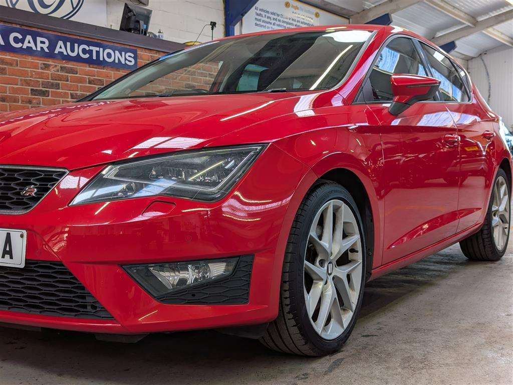 <p>2015 SEAT LEON FR TECHNOLOGY TDI</p>