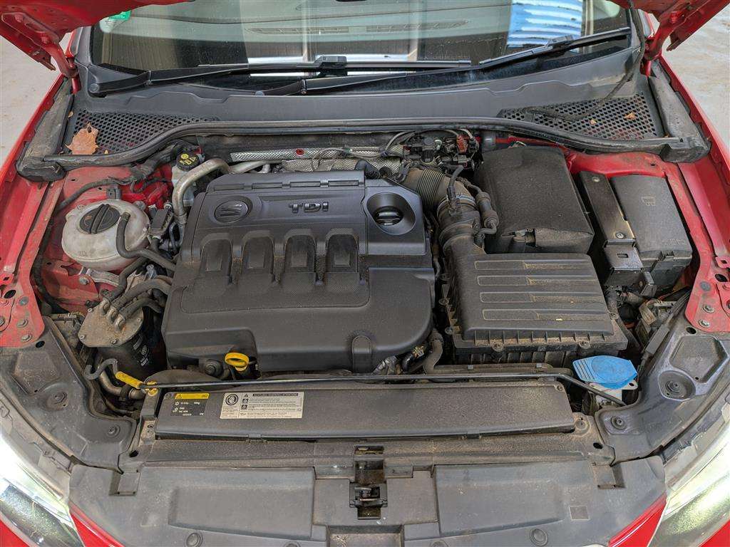 <p>2015 SEAT LEON FR TECHNOLOGY TDI</p>