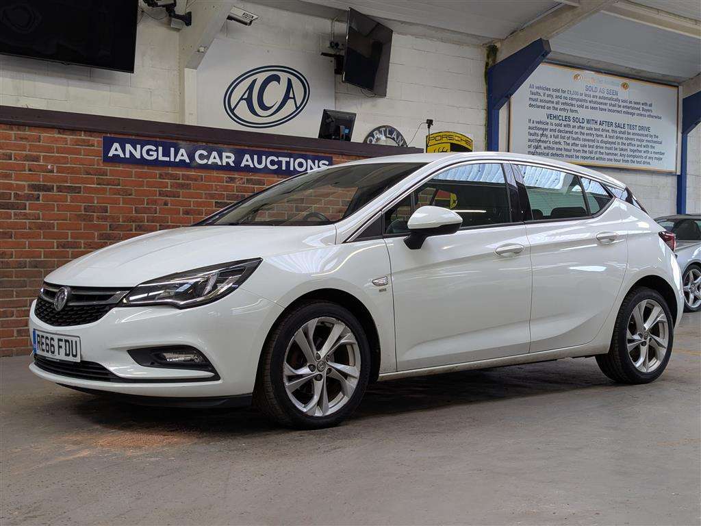 <p>2016 VAUXHALL ASTRA SRI TURBO</p>