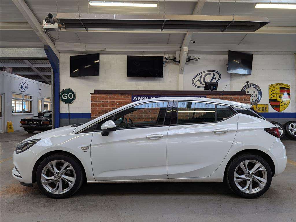 <p>2016 VAUXHALL ASTRA SRI TURBO</p>