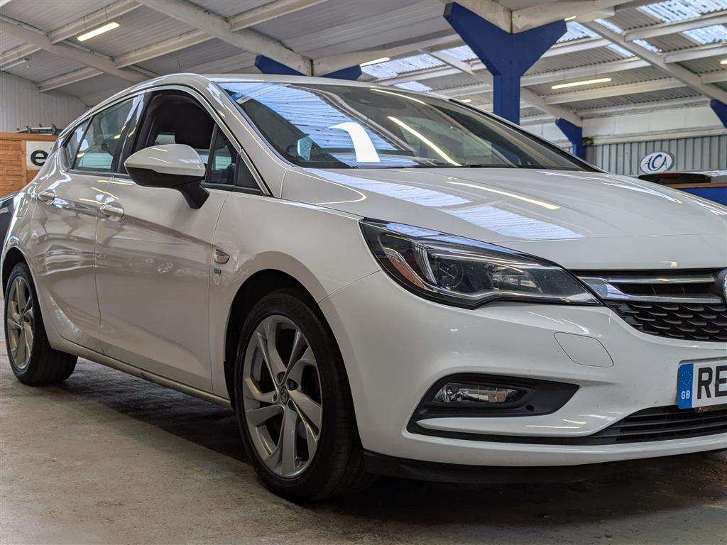 <p>2016 VAUXHALL ASTRA SRI TURBO</p>