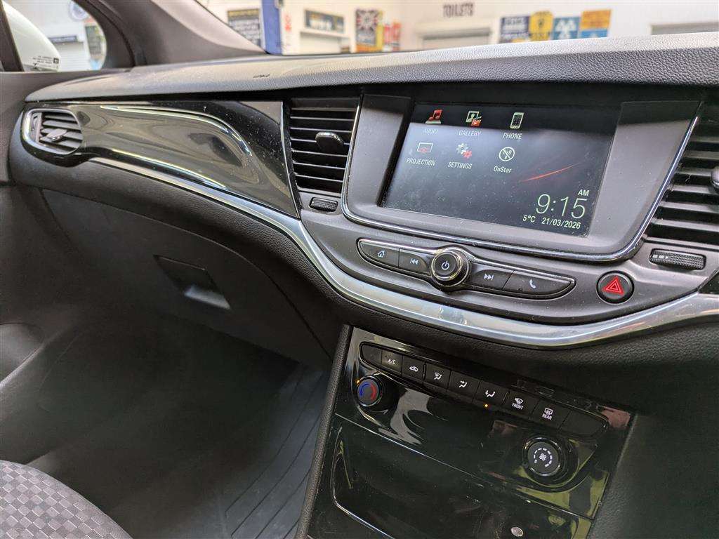 <p>2016 VAUXHALL ASTRA SRI TURBO</p>