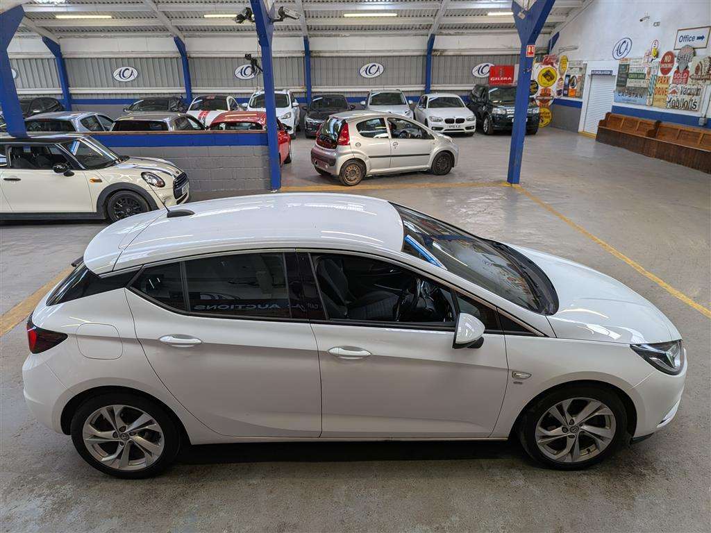 <p>2016 VAUXHALL ASTRA SRI TURBO</p>