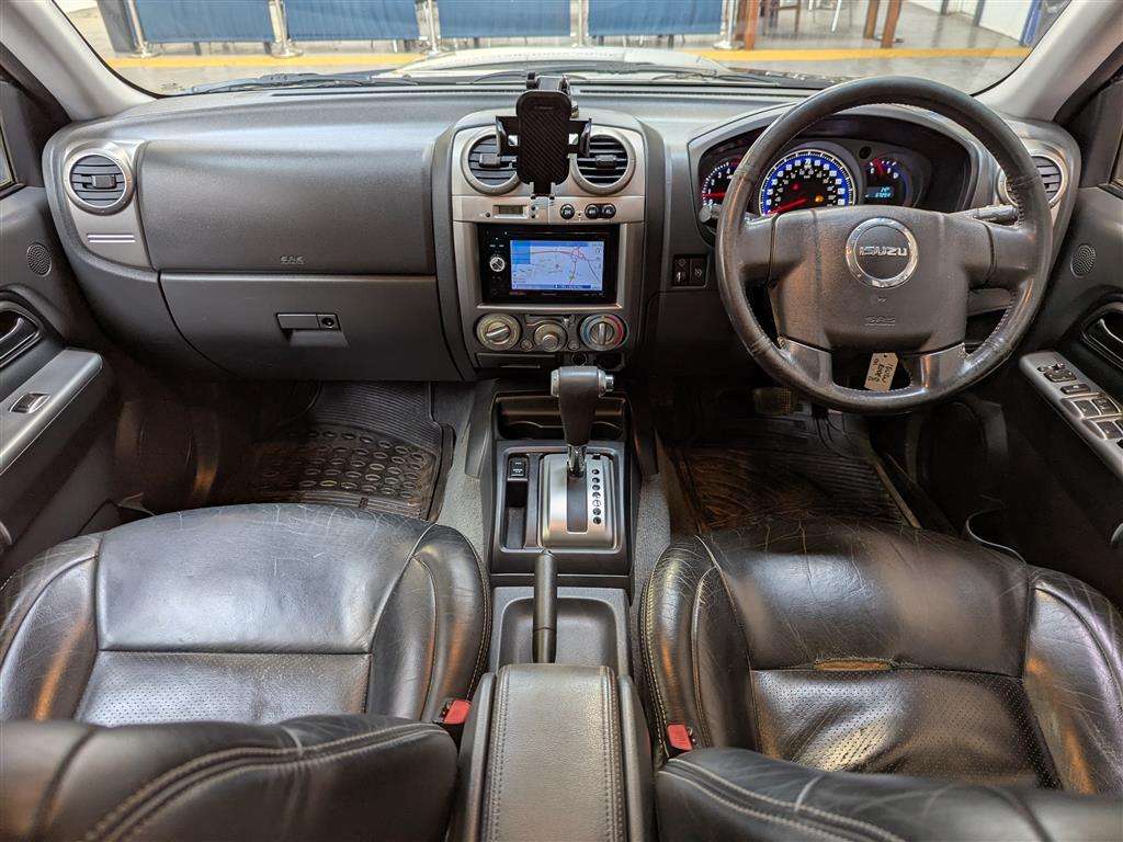 <p>2010 ISUZU TF RODEO DENVER MAX D/C A</p>