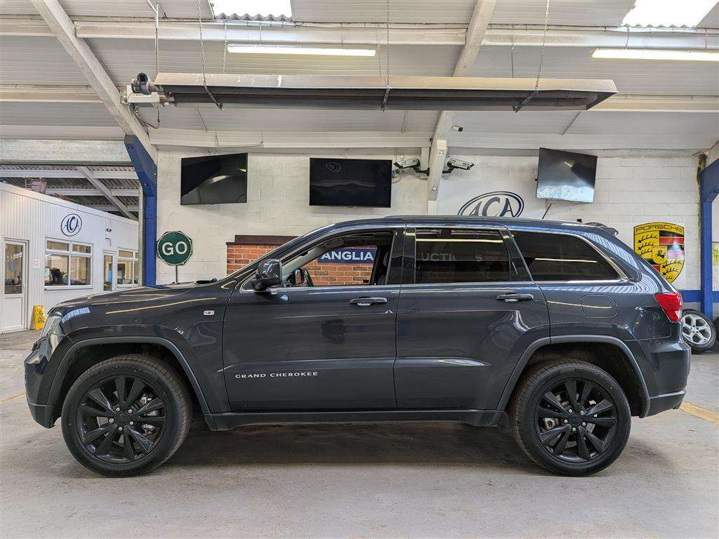 <p>2013 JEEP GRAND CHEROKEE S-LTD CRD</p>