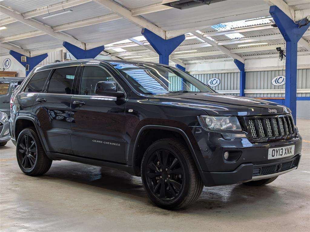 <p>2013 JEEP GRAND CHEROKEE S-LTD CRD</p>
