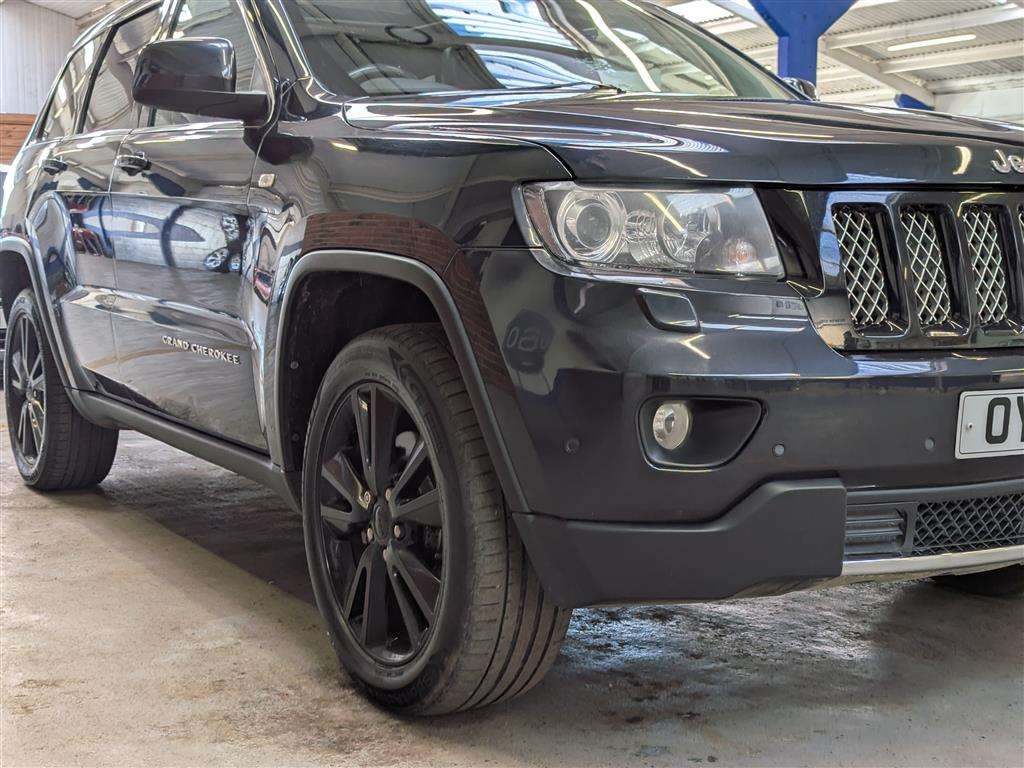 <p>2013 JEEP GRAND CHEROKEE S-LTD CRD</p>