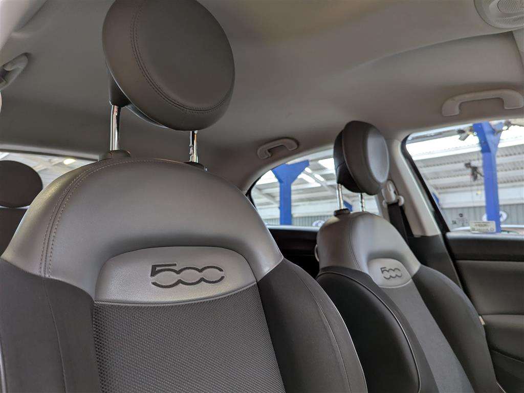 <p>2016 FIAT 500X POP STAR MULTIJET</p>