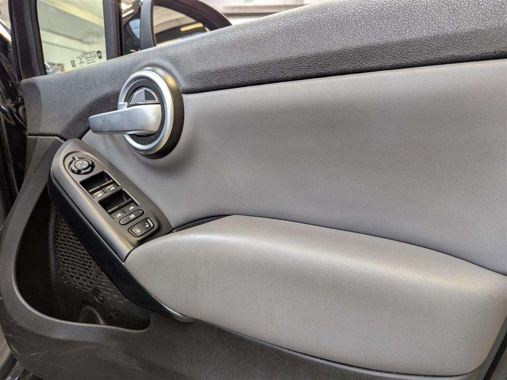 <p>2016 FIAT 500X POP STAR MULTIJET</p>