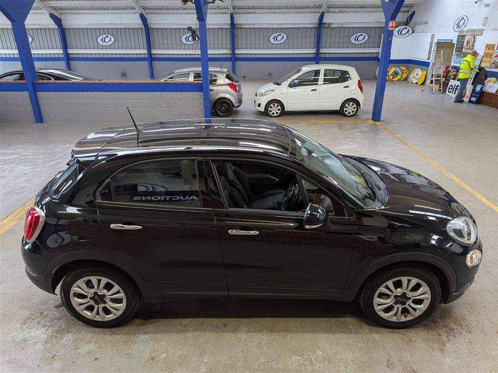 <p>2016 FIAT 500X POP STAR MULTIJET</p>