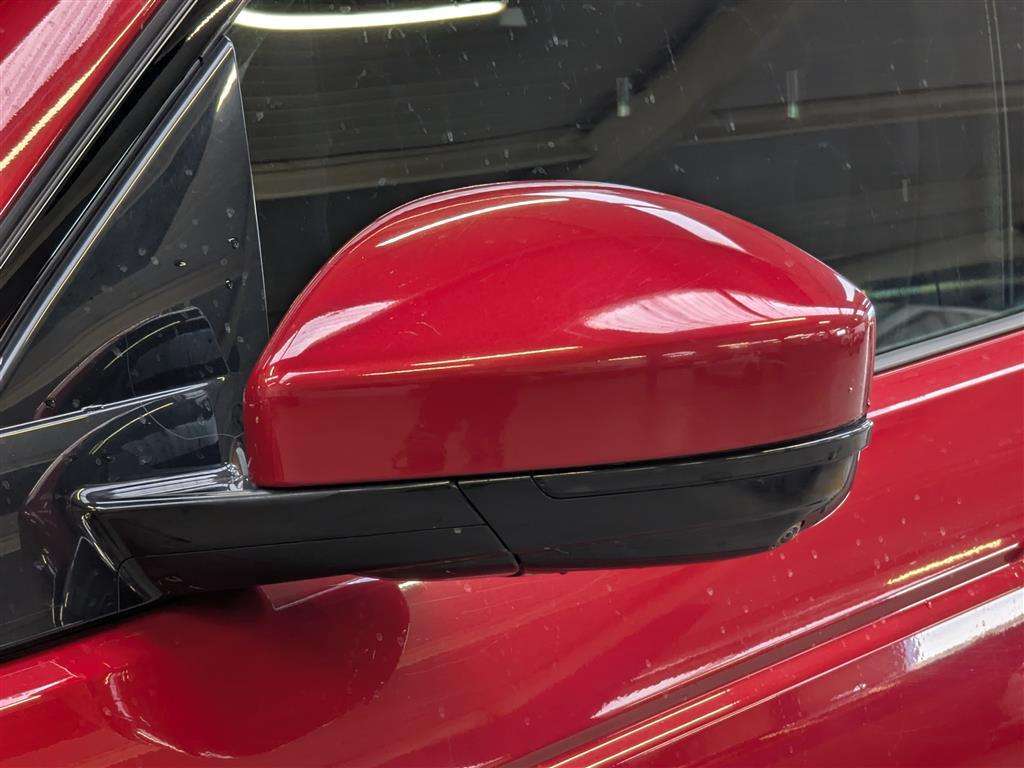 <p>2021 LAND ROVER DISCOVERY SPORT S D MHEV</p>