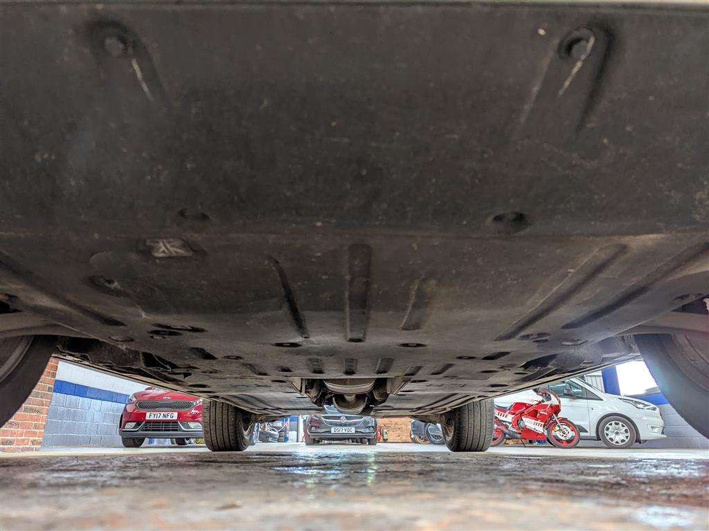 <p>2021 LAND ROVER DISCOVERY SPORT S D MHEV</p>