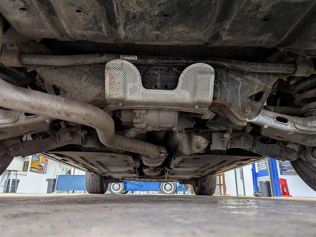 <p>2021 LAND ROVER DISCOVERY SPORT S D MHEV</p>