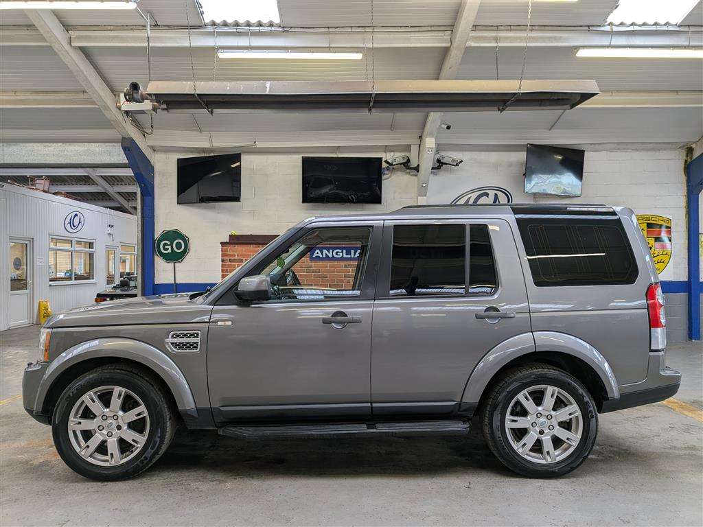 <p>2010 LAND ROVER DISCOVERY XS TDV6 AUTO</p>