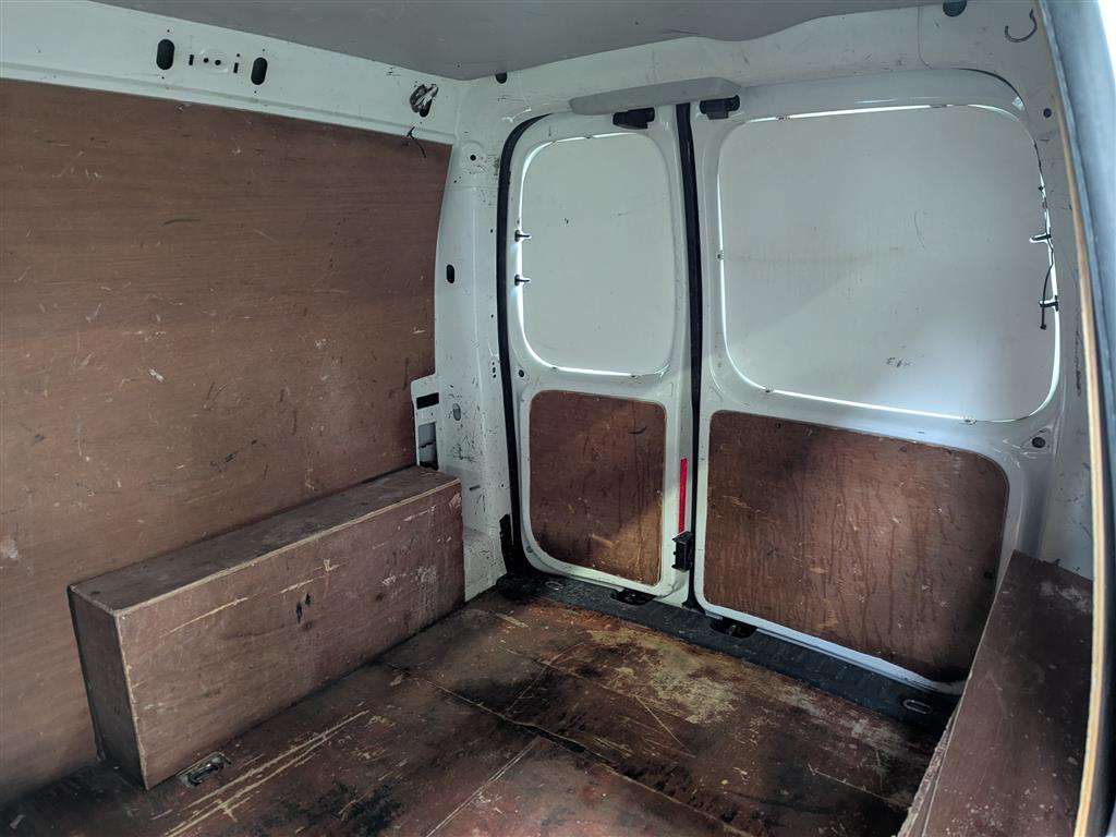 <p>2013 VOLKSWAGEN CADDY C20 TDI 75</p>