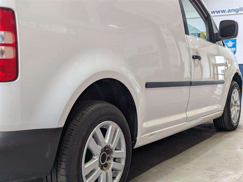 <p>2013 VOLKSWAGEN CADDY C20 TDI 75</p>