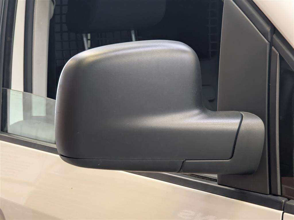 <p>2013 VOLKSWAGEN CADDY C20 TDI 75</p>