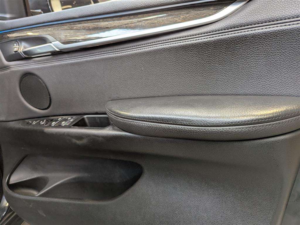 <p>2014 BMW X5 XDRIVE30D M SPORT AUTO</p>