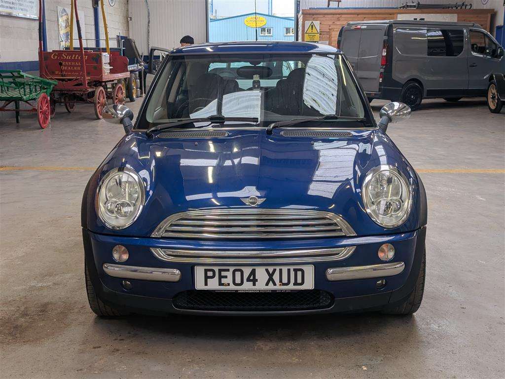 <p>2004 MINI MINI ONE</p>