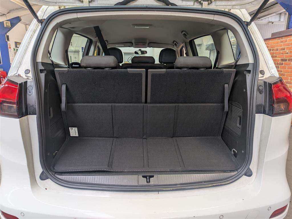 <p>2014 VAUXHALL ZAFIRA TOURER EXCLUSIV CD</p>