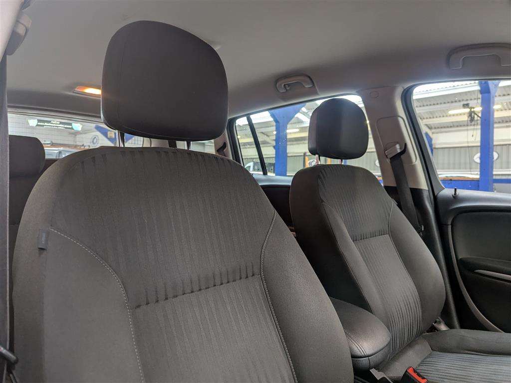 <p>2014 VAUXHALL ZAFIRA TOURER EXCLUSIV CD</p>