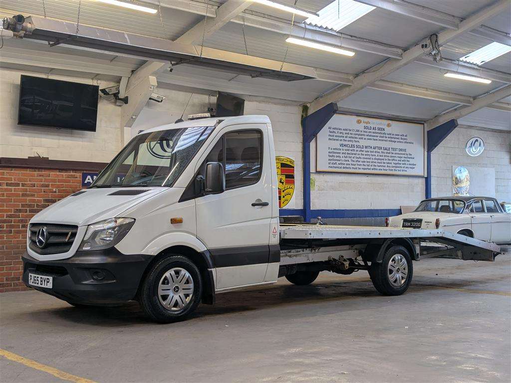 <p>2015 MERCEDES-BENZ SPRINTER 313 CDI</p>